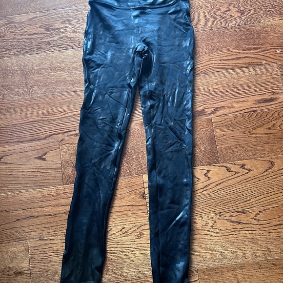 Spanx Black Cameo Leggings - Picture 3 of 3